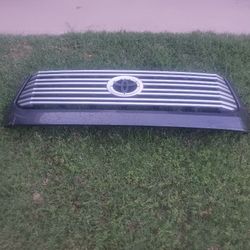 2014 -2017 Toyota Tundra Grille 