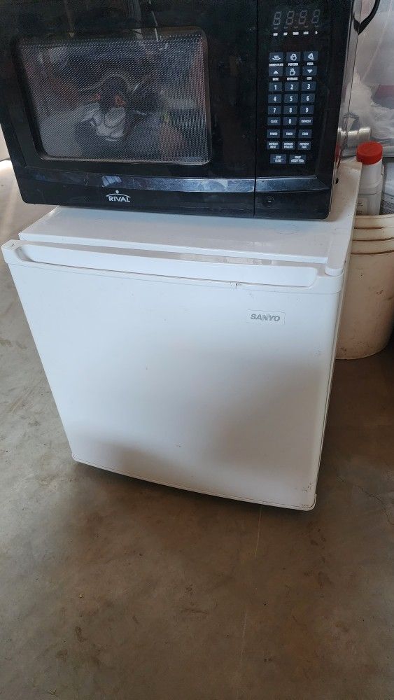 Mini Fridge And Gas Cans Also For Sale