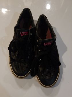 Van's Womens size 7