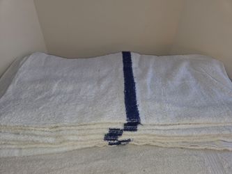 8pcs Medorra 24x48 Wash Towels Brand New (Price Is Firm)