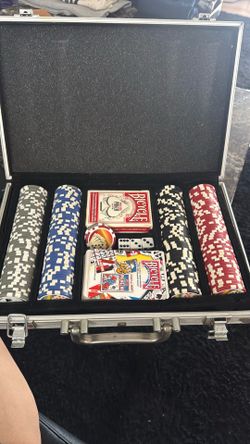 Poker set with carry Case