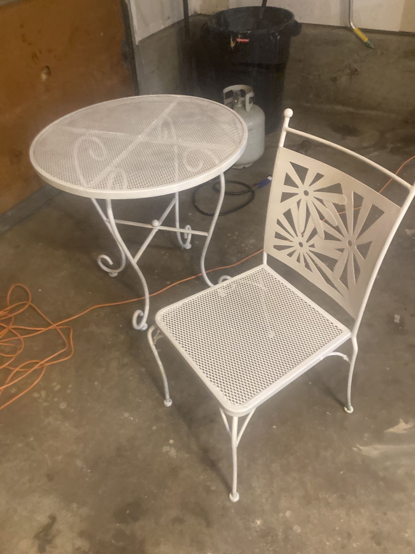 Table /chair