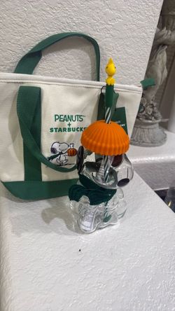 New Starbucks snoopy cup and tote