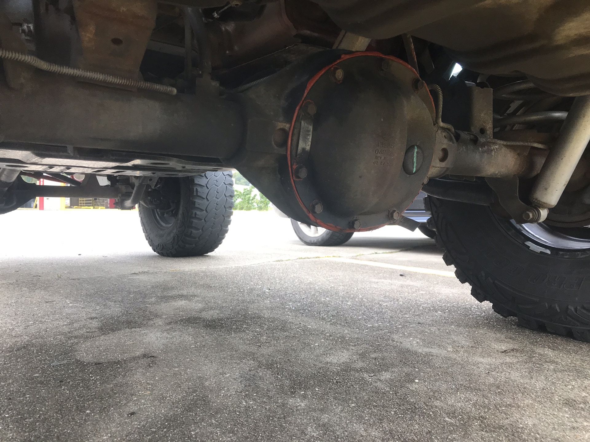 02 Jeep Dana 35 Rear axle 3.73 Gear