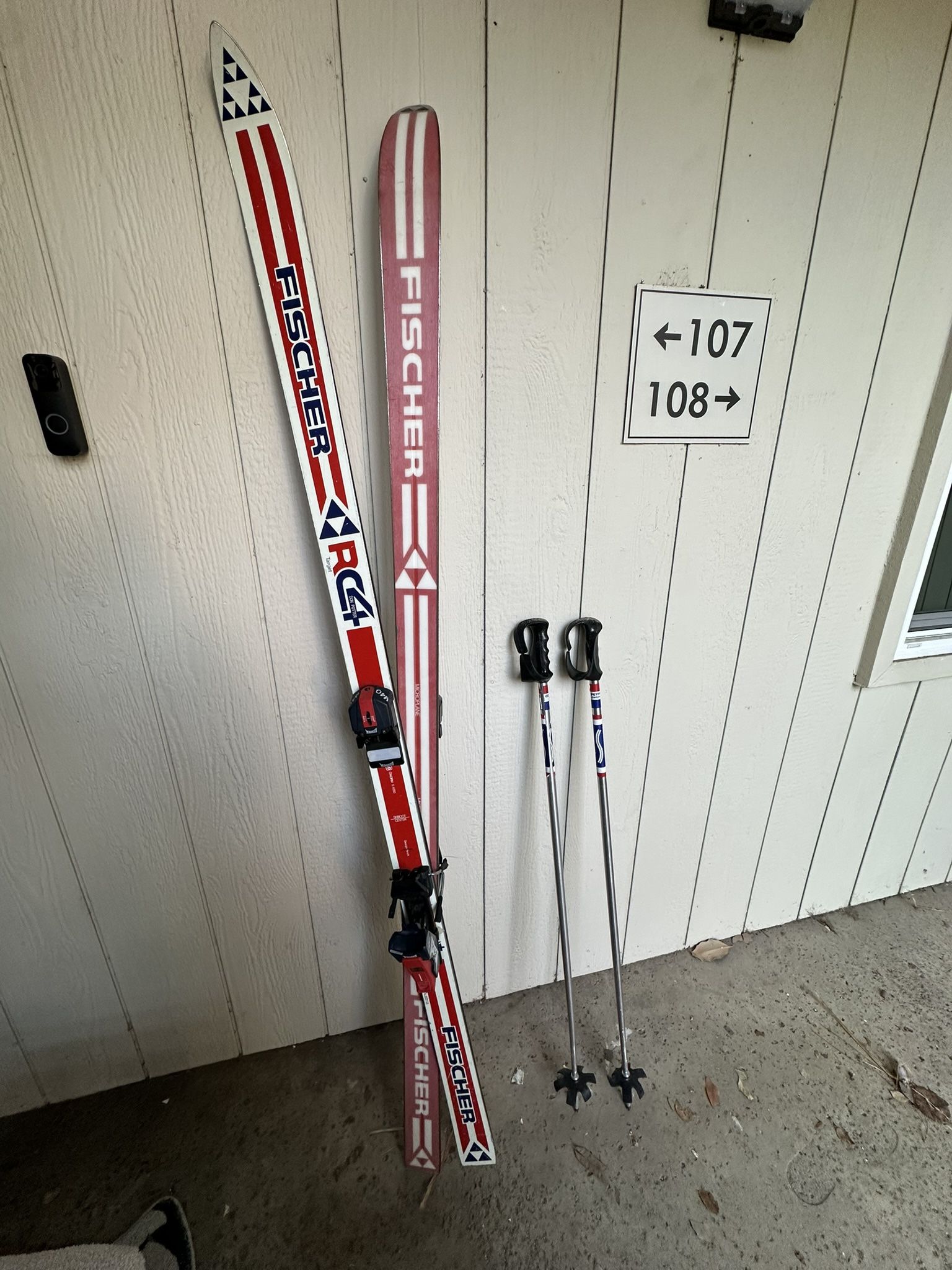 Fischer RC4 187 cm Alpine Skis + Marker Bindings – Made in Austria