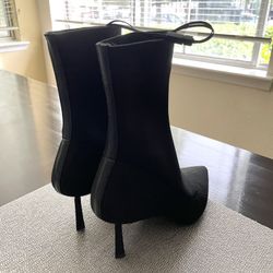 🌟 Black Designer Sock Boots- Size 7