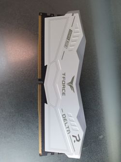 DDR5 RGB T-FORCE  16 Gb Stick.