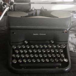 Smith-Corona Super Speed Vintage Typewriter