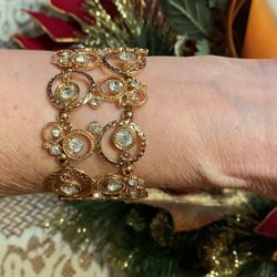Gold Tone Holiday Bracelet