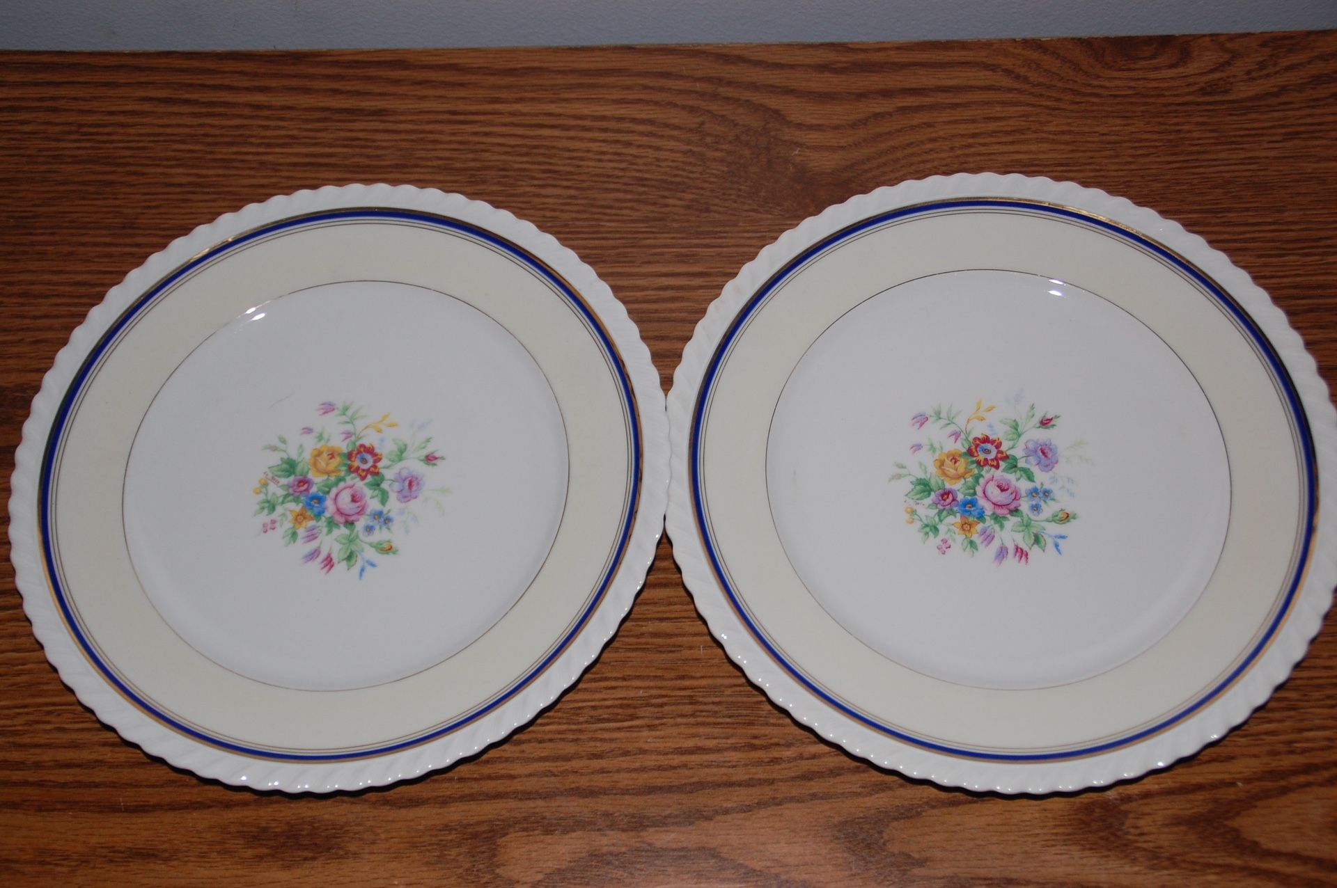 Krautheim Selb Bavaria Germany 2 Large Plates
