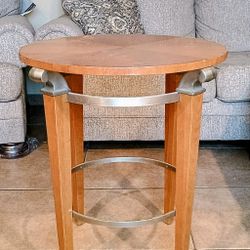 Medium size, circular, "round table" Carmel (↕️H 28" × ↔️W 24")