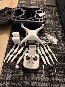 DJI Phantom 4 Drone