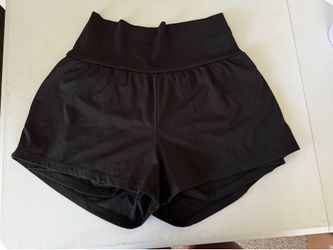 Halara M shorts