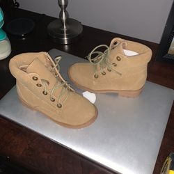 Size 9 Girls Booties