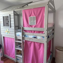 Twin bunkbed 