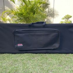 Gator Keyboard Case w/wheels 