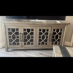 TV stand 
