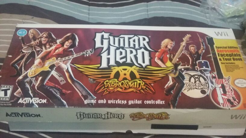 Brand new aerosmuth wii guitar