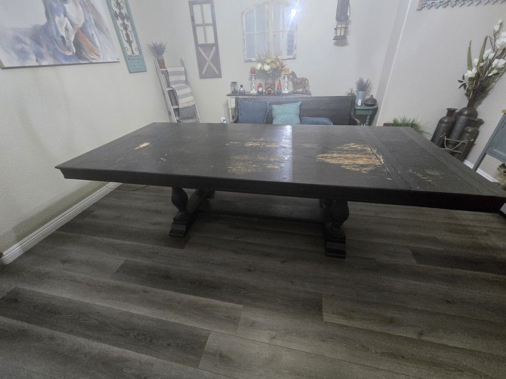 Free dining table/four chairs