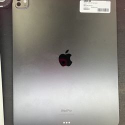 iPad Pro M4 256 GB (846)(526)-1