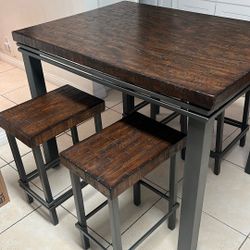 Bar Table