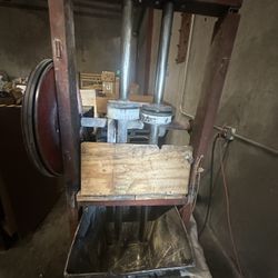 Kava Pounding Machine