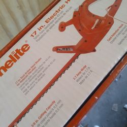 Homelite 17in Electric hedge Trimmer In Box
