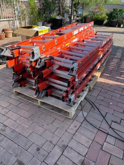 Werner 16 ft. Fiberglass Extension Ladder (15 ft. Reach Height) with 300 lb. Load Capacity Type IA Duty Rating