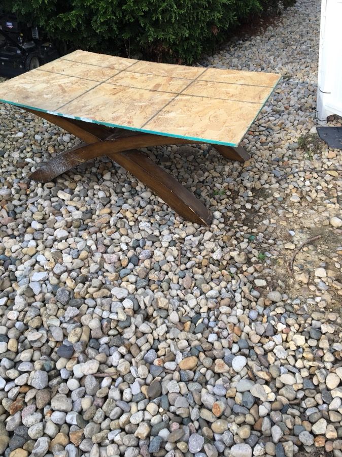 48 x 32 x 19 table