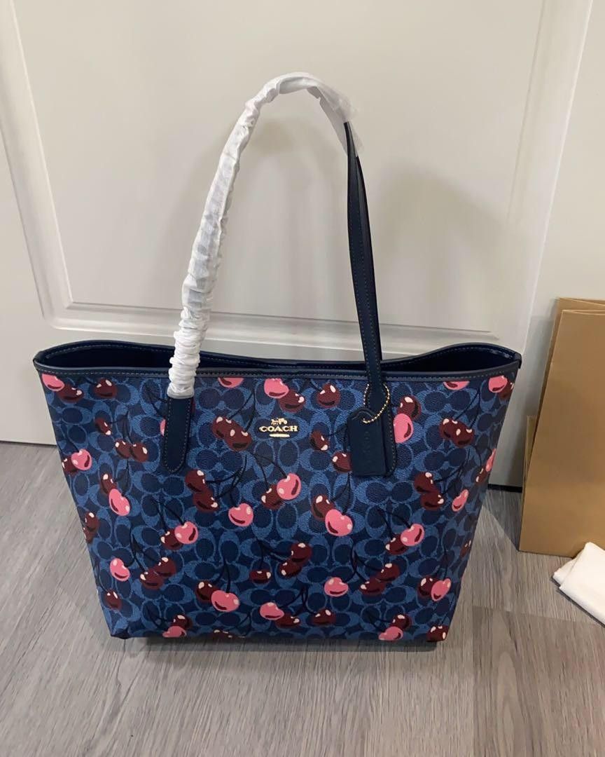 New Coach Cherry Print City 33 Tote CY691