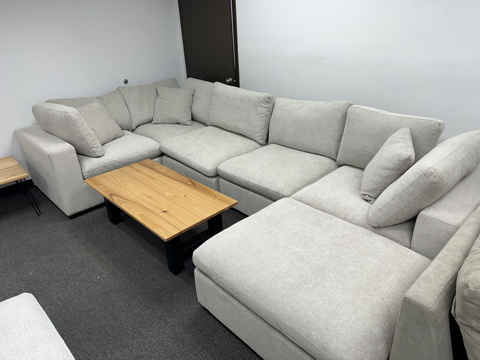 Thomasville Lowell Light Grey Modular Couch Sectional - Free Delivery