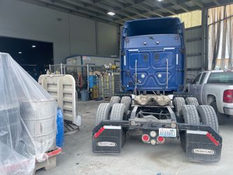 2012 Freightliner Cascadia 125