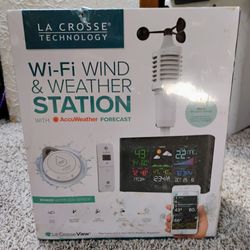 La Crosse Technology Wi-Fi Wind & Weather Station