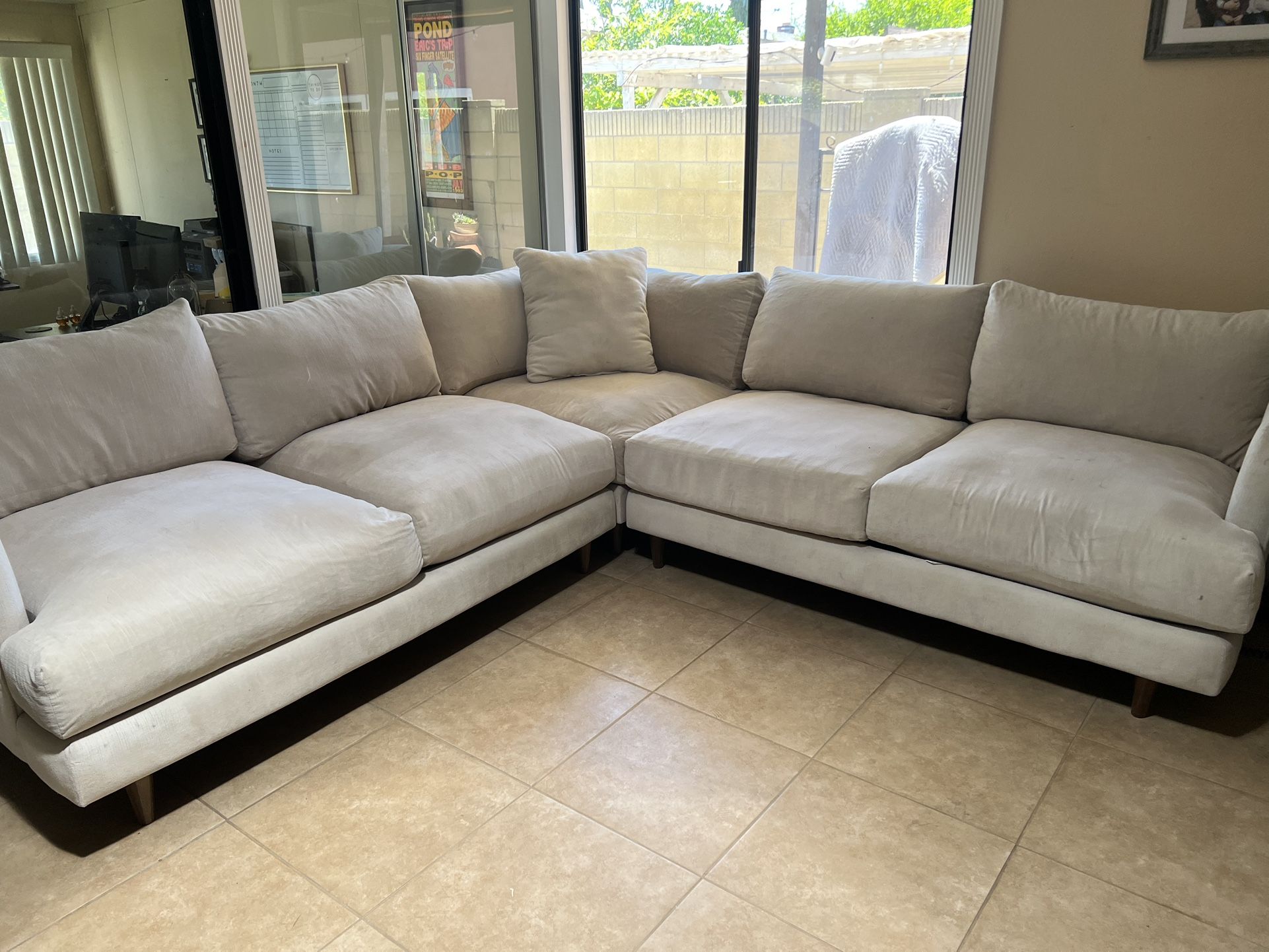 Sectional Couch 