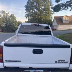 2001 Chevrolet Silverado 1500 Extended Cab • Short Bed   This is probably one of the nicest 2001 z71 you will find! Only 180,000 miles on it! 5.3 v8 a