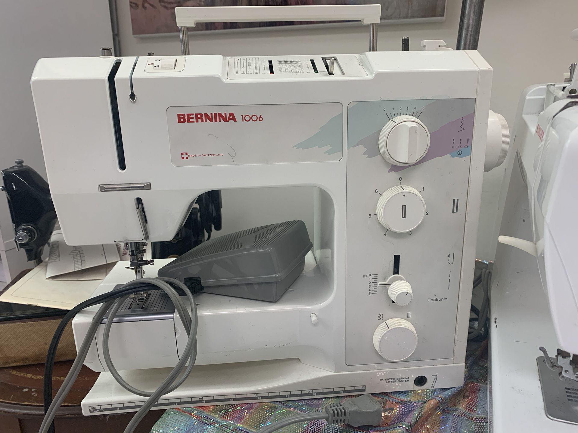 Bernina 1006 sewing machine