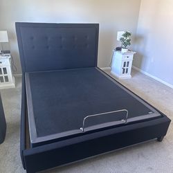 Queen Frame + adjustable base with remote