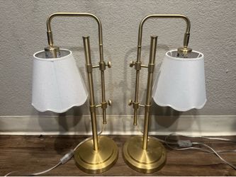24 inch Brass Table Lamp like new set of 2