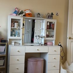 White Vanity With Cabinets
