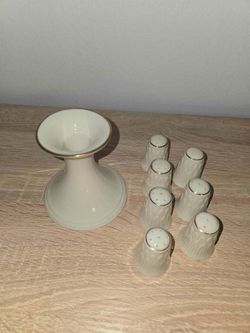Lenox USA Ivory Salt Pepper Shakers Set