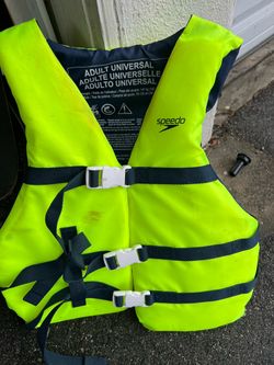 Adult small/ medium life vest