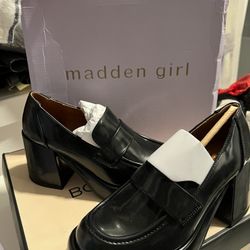 Steve Madden / Madden Girl Platform Loafers 5.5 Brand New with box