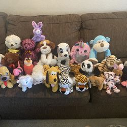 Large Lot Of Stuffed Animals 