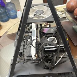 Azza Pyramid Custom Built Pc