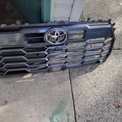 2025 Toyota Tundra Platinum Front Grill 