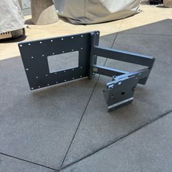 Heavy duty articulating TV arm