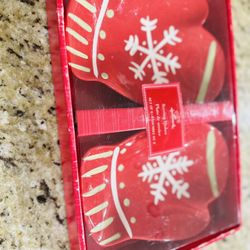 Christmas Serving Dishes Set Of 2-$10