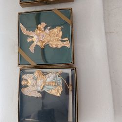 MMA Angel ornament collect balls.