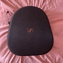  Sennheiser Hearing momentum 4 Headphones 