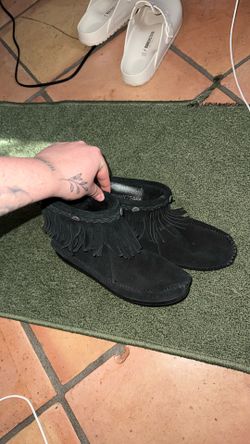 Indian Style Moccasins, Minnetonka